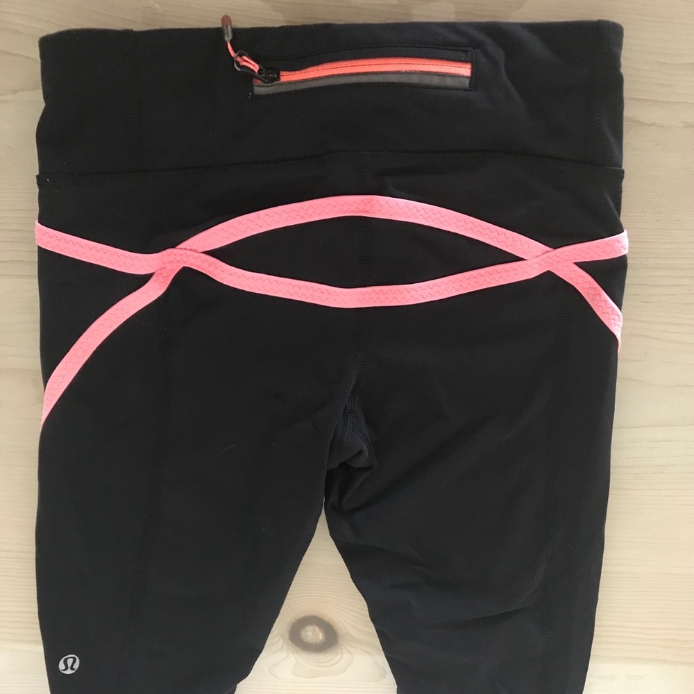 Lululemon “Run Fast” Capri leggings